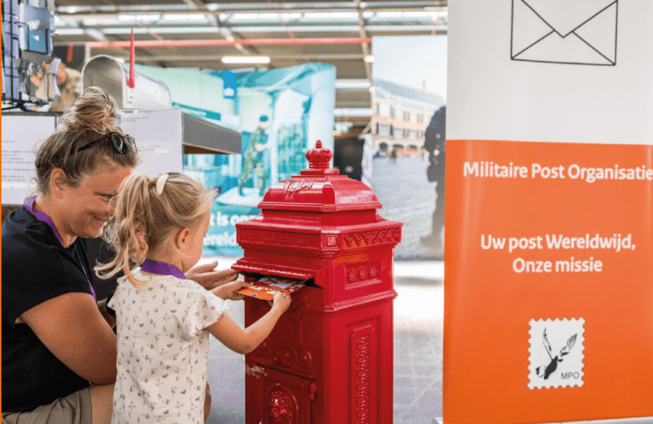 Thuisfront kan post naar dierbare verzenden bij We@Home