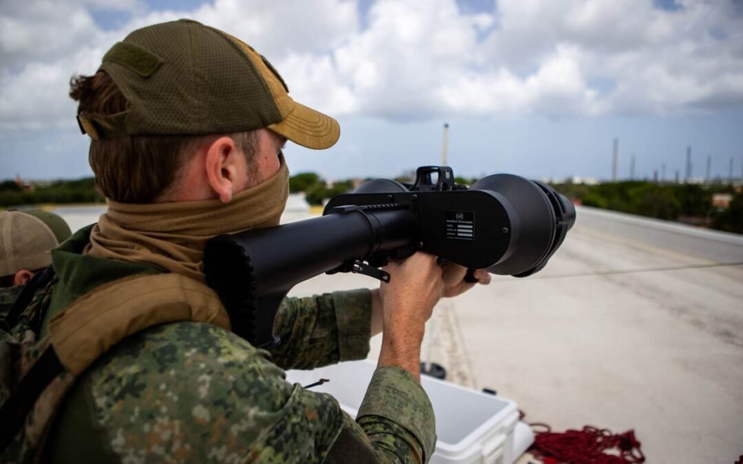 Militairen hebben de afgelopen 2 weken 106 drones onschadelijk gemaakt boven marinekazerne Suffisant op Curaçao.