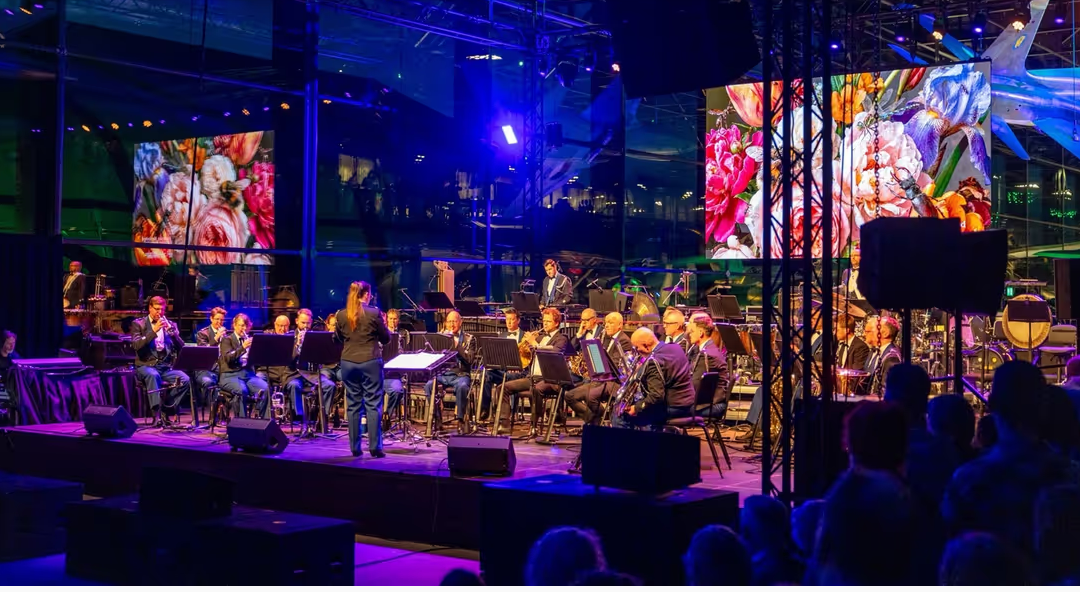 Spektakel en bezinning bij militaire muzieknacht